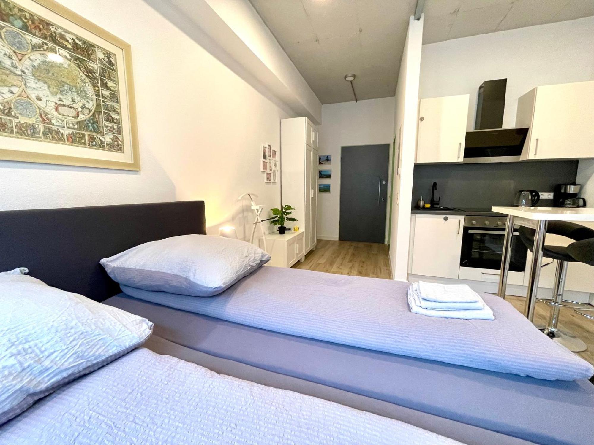 Neu Wunderschoenenes Weisses Apartament Am Schloessle Zentrum Goldstadt Pforzheim Bagian luar foto